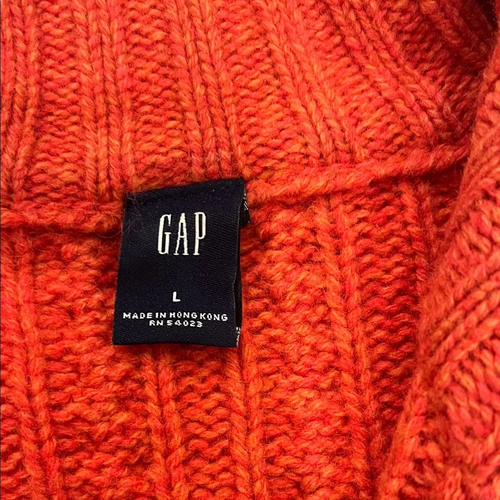 GAP Women's Vibrant Orange Zip-Up Cardigan - Picture 2 of 6